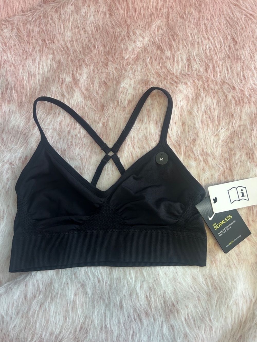 NWT Nike Training Seamless Indy Sports Bra Black Medium